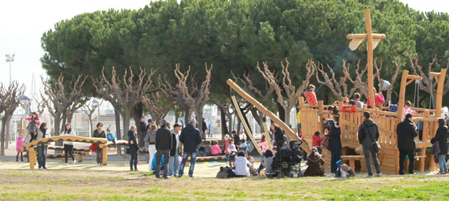 El nou espai de joc del parc de Ribes Roges, un ingredient més per ser destinació turística familiar
